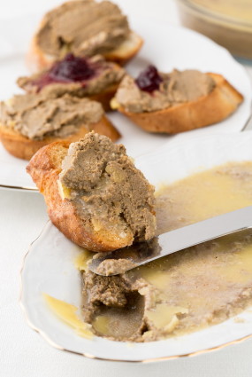 Vistu aknu pastēte  ar šampanieti un medu