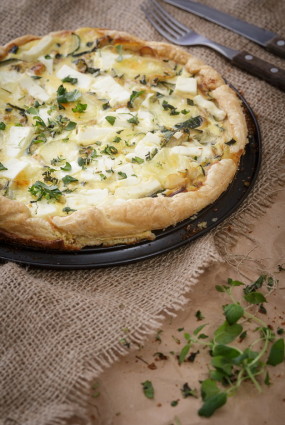 Kazas siera tarte ar piparmētrām
