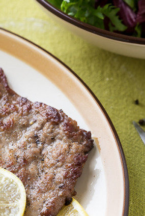 Scaloppine al limone – teļa gaļas eskalops, sautēts citronu sulā
