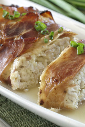 Vistas filejas un biezpiena klaipiņi vītināta šķiņķa „mētelītī”