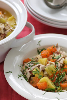 Vistas un dārzeņu sautējums sinepēs