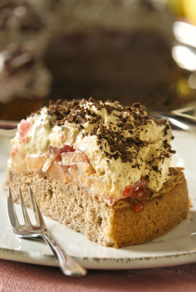 Bumbieru kapučīno torte