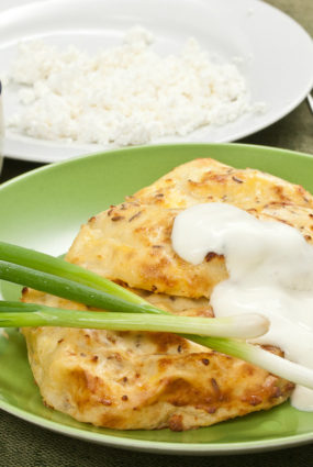 Krāsnī cepti kartupeļu kukulīši ar biezpiena pildījumu