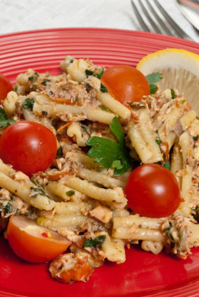 Pasta ar kūpinātu lasi