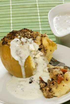 Ābolu ‘muciņas’ ar sulīgu gaļas pildījumu