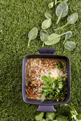 Spinātu un lēcu zupa ar kumīnu