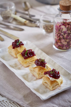 Kamambēra siera un dzērveņu kraukšķis