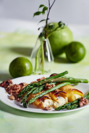 Kaneloni ar sparģeļu un rikotas siera pildījumu