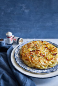 Klasiskais kartupeļu gratin dauphinois