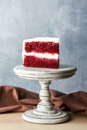 Red Velvet jeb sarkanā samta kūka