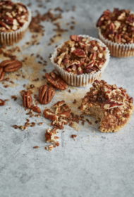 Burkānu un pekanriekstu mafini