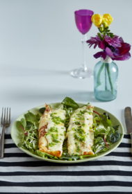 Krāsnī ceptas pildītas plānās pankūkas