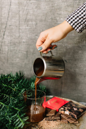 Karstās šokolādes dzēriens