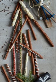 Piparkūku standziņas