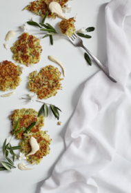 Kartupeļu pankūkas ar riekstu aioli mērci