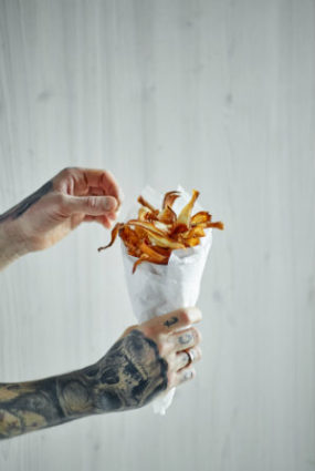 Pētersīļu sakņu čipsi