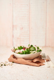 Svaigie salāti ar skābenēm