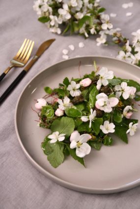 Pavasara zaļumu salāti