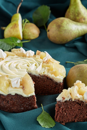 Šokolādes kūka ar bumbieriem