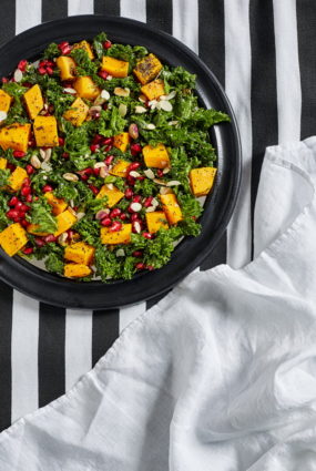 Kale kāposts ar ķirbi un magoņu mērci