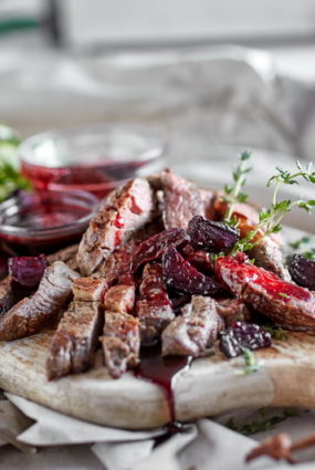 LIMOUSINE RIB EYE STEIKS AR SARKANVĪNA MĒRCI