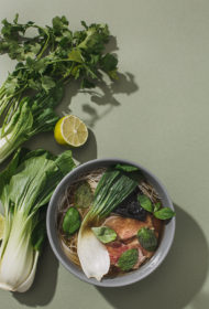 PHO ZUPA AR LIELLOPU GAĻU