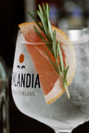 Finlandia vodka & tonic