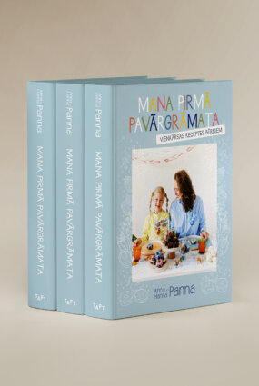 MANA PIRMĀ PAVĀRGRĀMATA