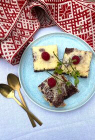 Red Velvet siera kūkas braunijs