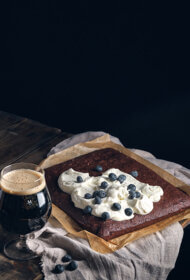 Portera un šokolādes dubļu kūka