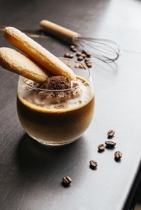 AFOGATO AR PAŠTAISĪTU KAFIJAS SALDĒJUMU