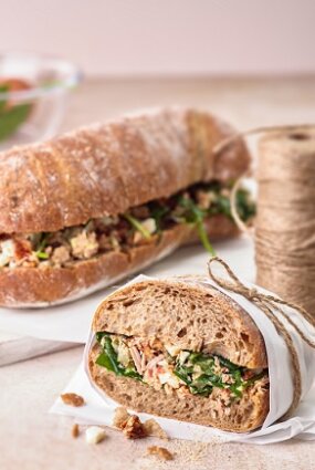 Tunča salātu čabata