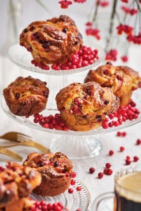 Brūkleņu un kardamona bulciņas