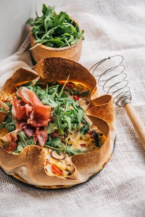 Biezpiena olu sacepums ar sēnēm un šķiņķi