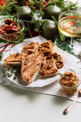 ZIEMASSVĒTKU PUPIŅU PASTĒTE